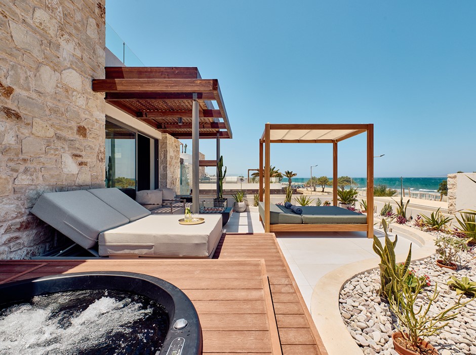 PARALOS KOSTA ALIMIA