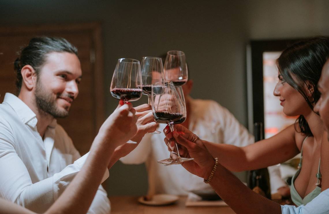 Η εμπειρία της PARALOS HOSPITALITY